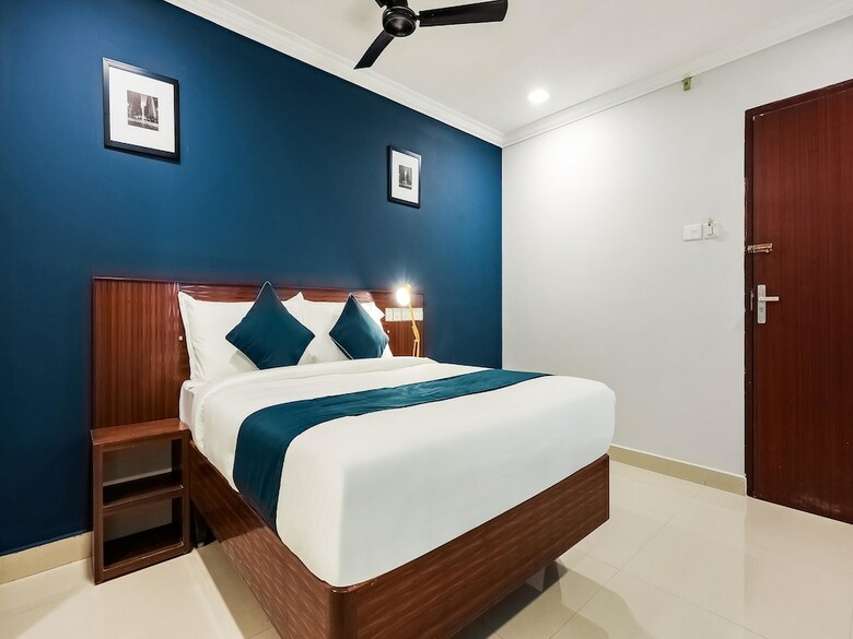 Hotel Silverkey Executive Stays 46147 The Mirage Residency