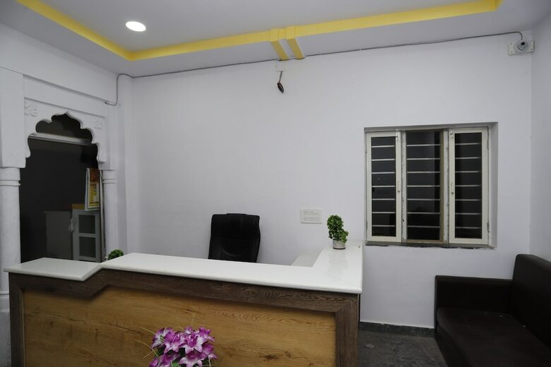 Hotel Oyo 29714 Mumal Resort