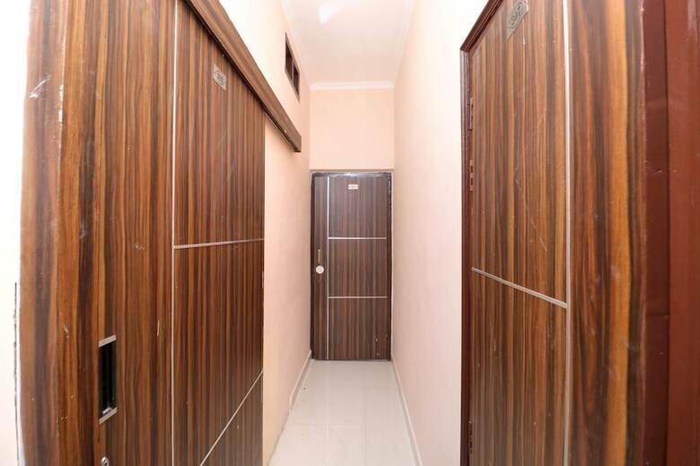 Oyo 35497 Hotel Kapoor Residency