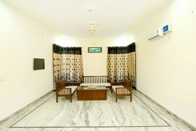 Hotel Oyo 38009 The Sai Villa