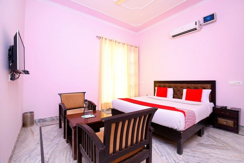 Hotel Oyo 38009 The Sai Villa
