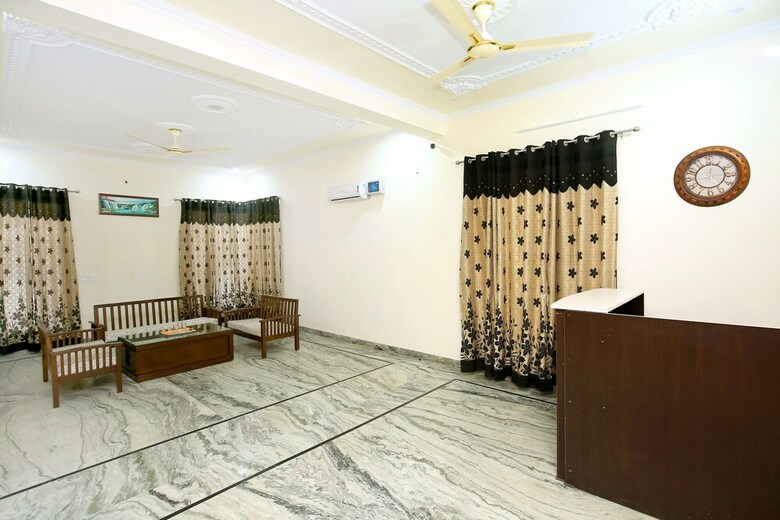 Hotel Oyo 38009 The Sai Villa