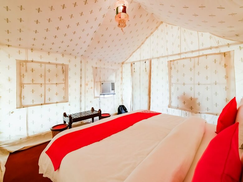 Hotel Oyo 42224 Royal Tent Pushkar