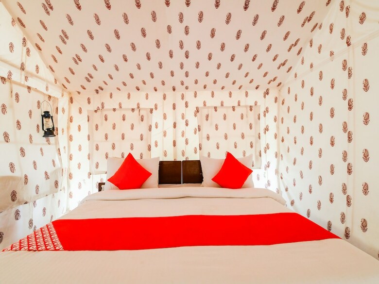 Hotel Oyo 42224 Royal Tent Pushkar