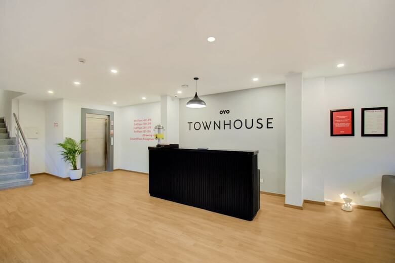 Hotel Oyo Townhouse 165 Netaji Road