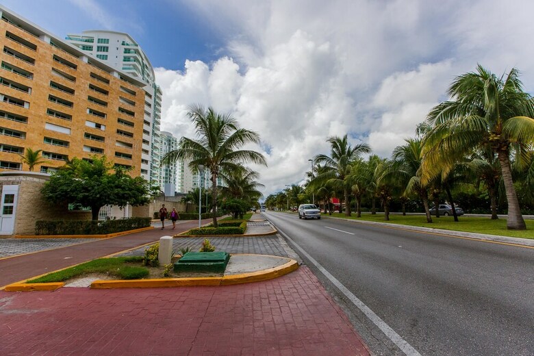 Condominio Girasol Zona Hotelera