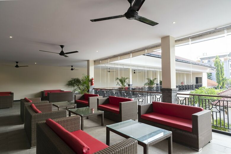 Oyo 1992 China Town Hotel Bali