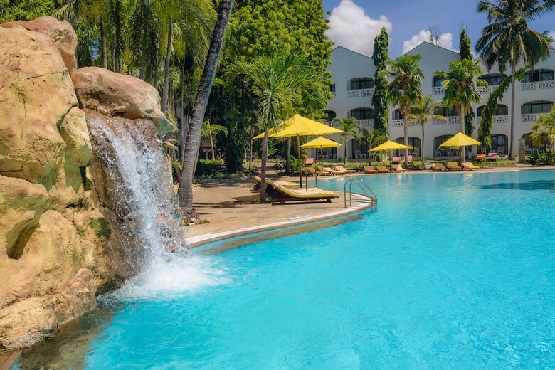 Hotel Sarova Whitesands Beach Resort & Spa