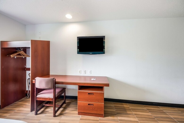 Hotel Microtel Inn & Suites By Wyndham Brunswick