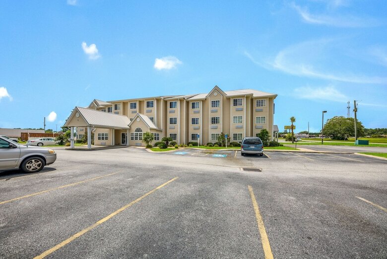 Hotel Microtel Inn & Suites By Wyndham Brunswick