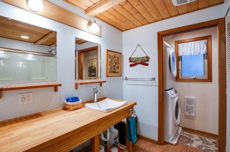 Mt. Baker Lodging  Cabin 4 ?pet Friendly, Sleeps 5! By Mbl