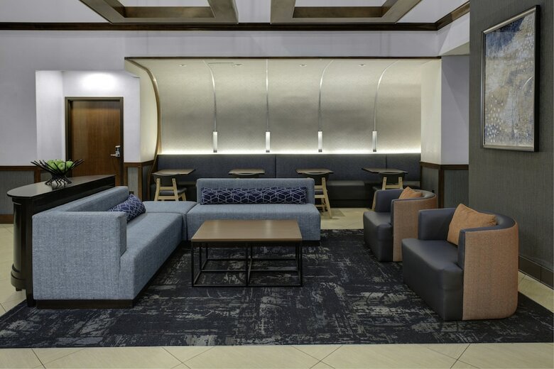 Hotel Springhill Suites By Marriott Atlanta Perimeter Center