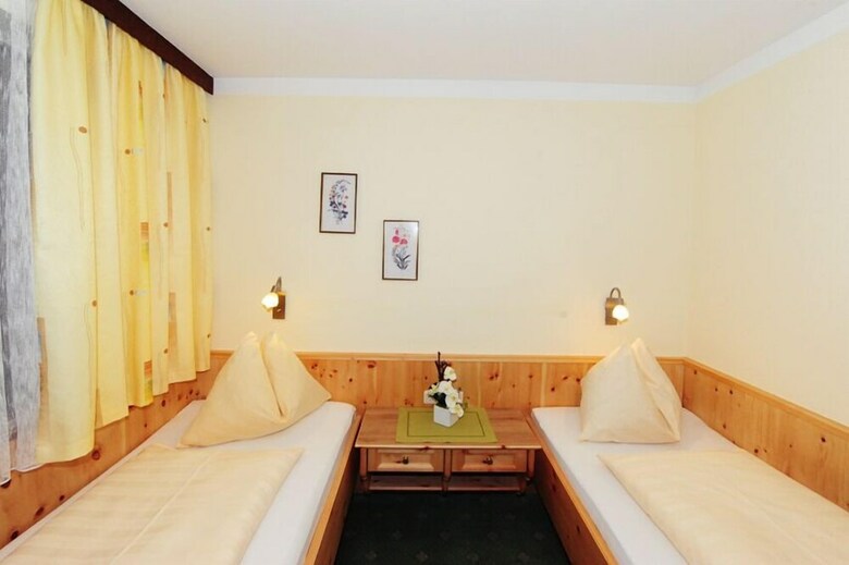 Bike & Ski Hotel Unterellmau