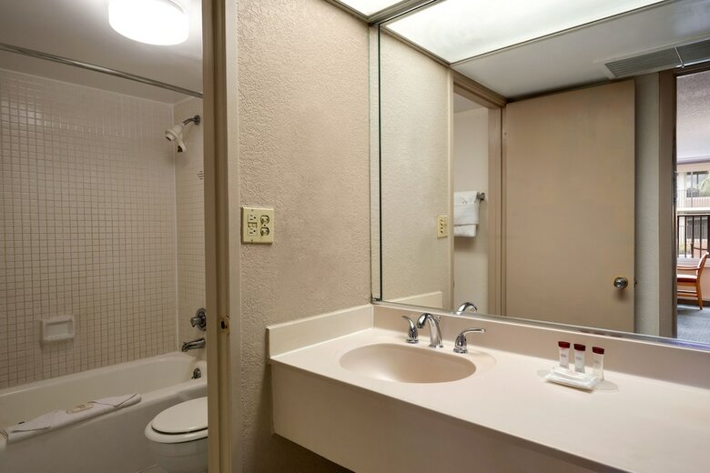 Hotel Ramada By Wyndham Kissimmee Gateway