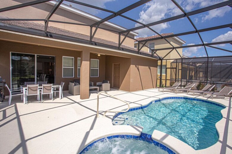 Amazing 6bds Home With Private Pool St7040