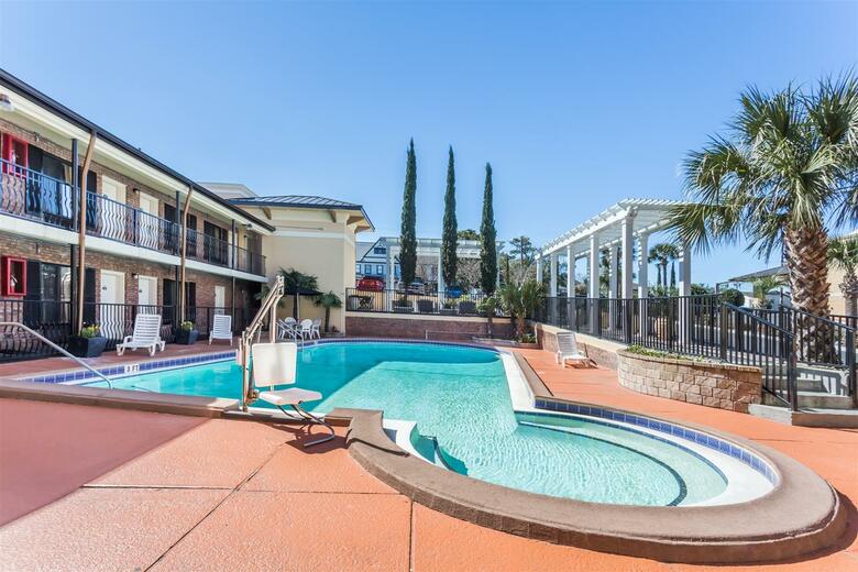 Hotel Days Inn Pensacola - Historic Downtown