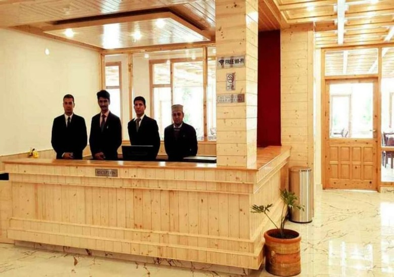 Hotel Gezellig Inn - Vardhan Hills