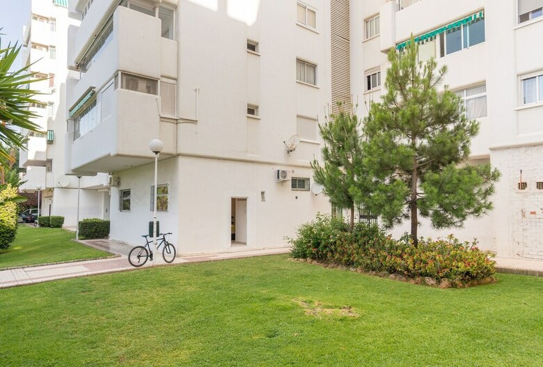 Malagasuite Fuengirola Holiday Apartment