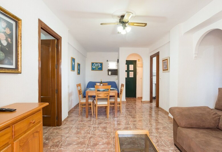 Malagasuite Playamar Beach & Pool Apartment