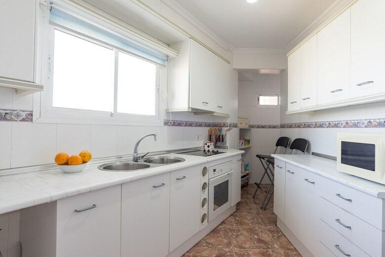 Malagasuite Playamar Beach & Pool Apartment