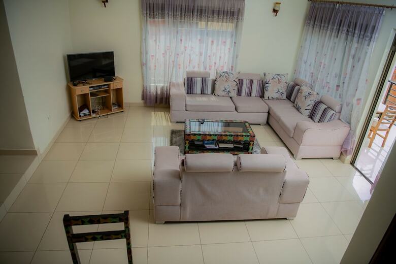 Hotel Gaju House