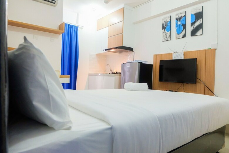 Comfy Studio Bassura City Apartment