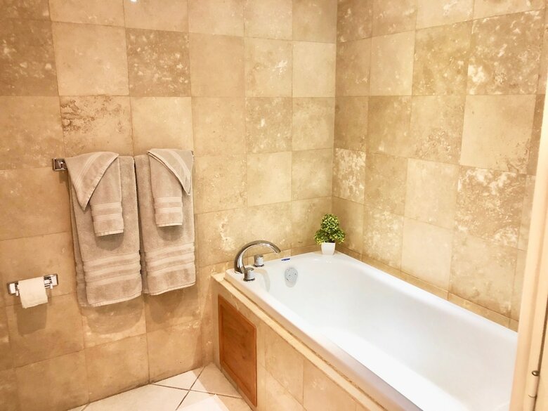 Luxury Condo Romantic Zone-beach