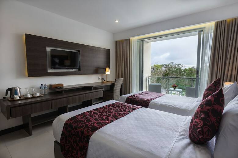 Hotel Adhiloka
