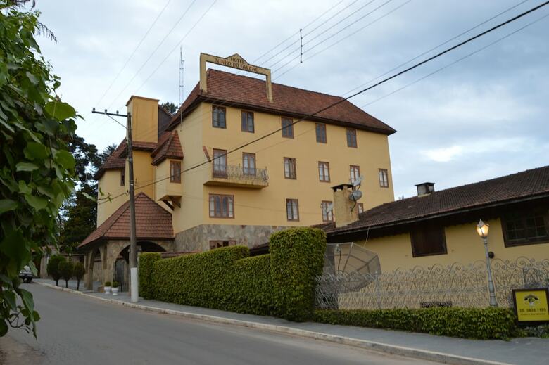 Hotel Ninho Do Falcao
