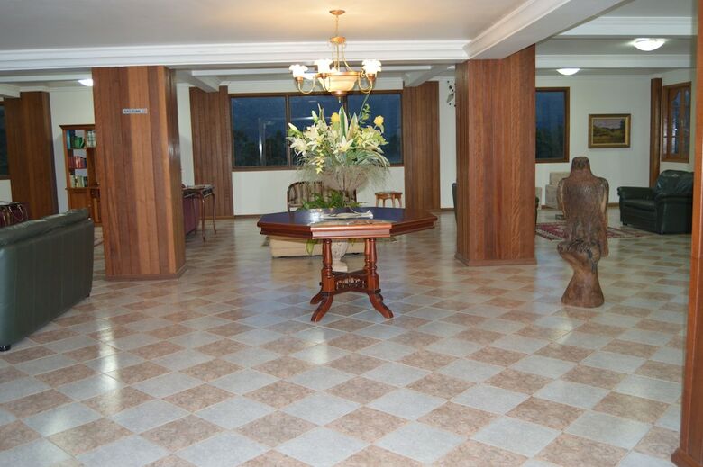 Hotel Ninho Do Falcao