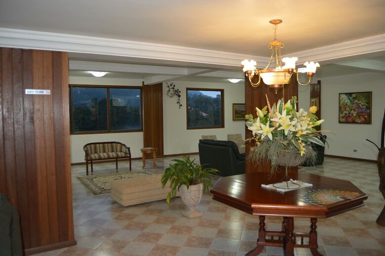 Hotel Ninho Do Falcao