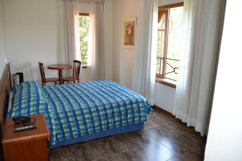 Hotel Ninho Do Falcao