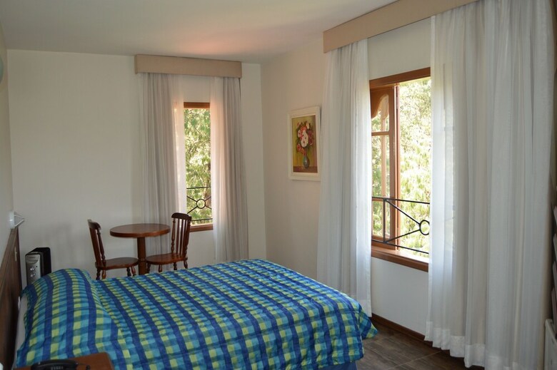 Hotel Ninho Do Falcao