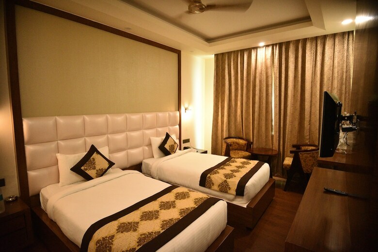 Hotel Sk Grand
