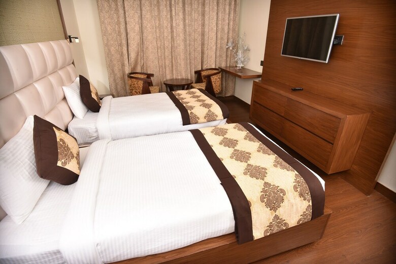 Hotel Sk Grand
