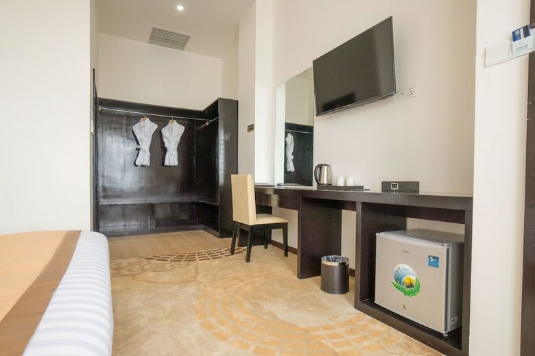 Hotel Sanchaung