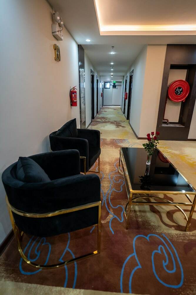 Hotel Sanchaung