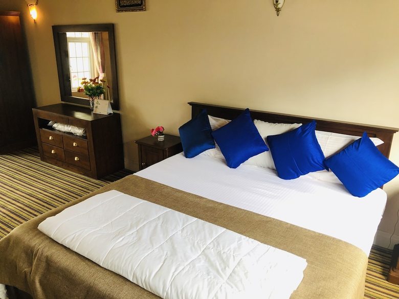 Hotel Swiss Cottage