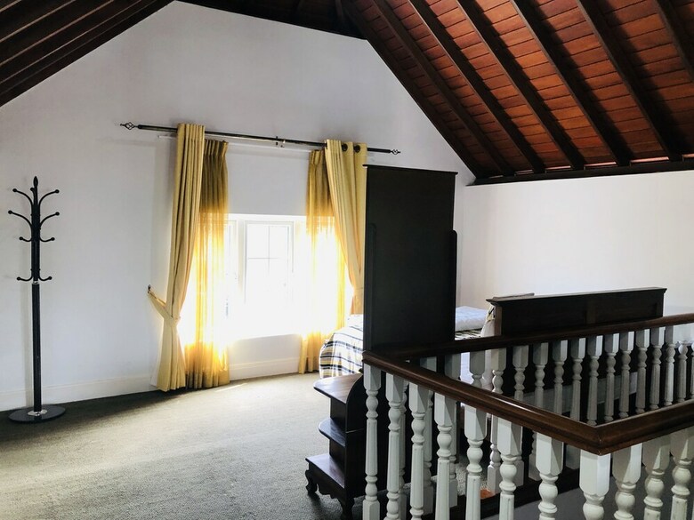 Hotel Swiss Cottage