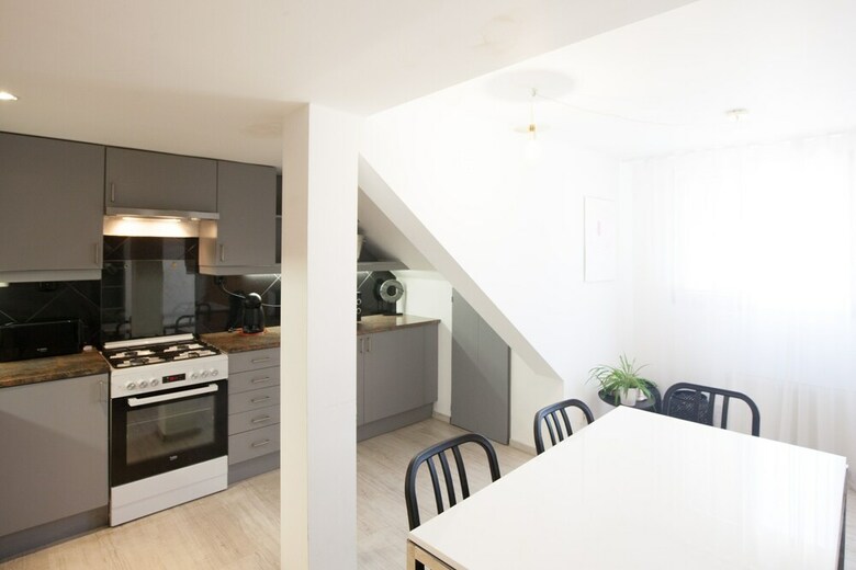 Duplex Apartment With Rooftop Terrace And Castle View