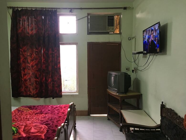 Hotel New White House Tikamgarh