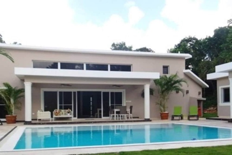 Villa New Six Bedroom With Bbq And Large Pool