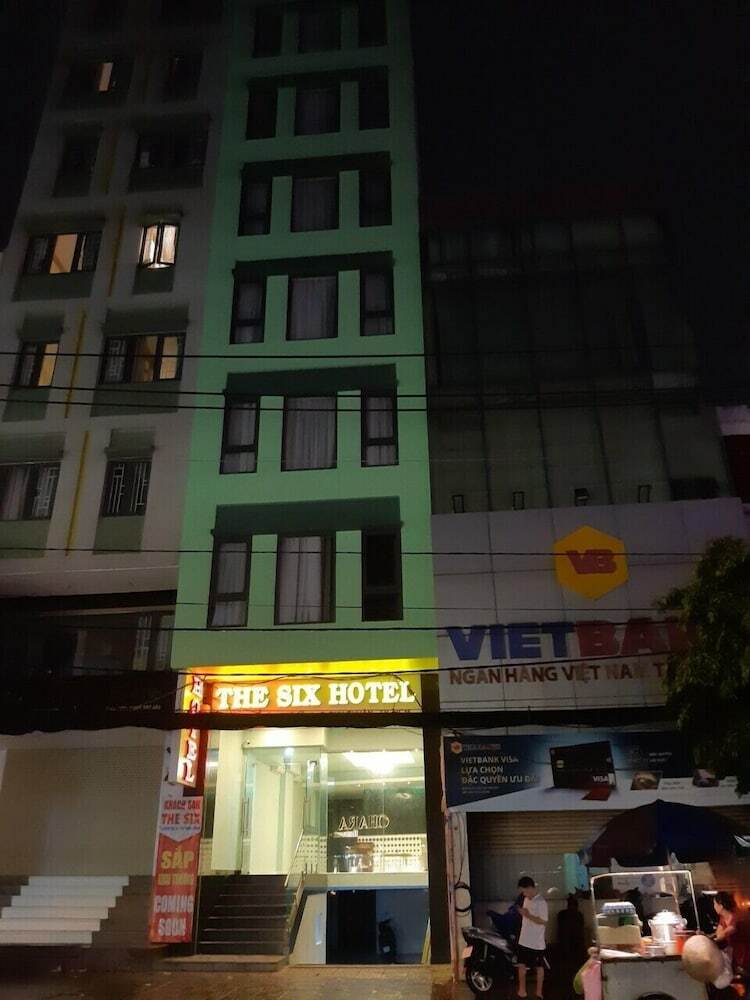 The Six Hotel