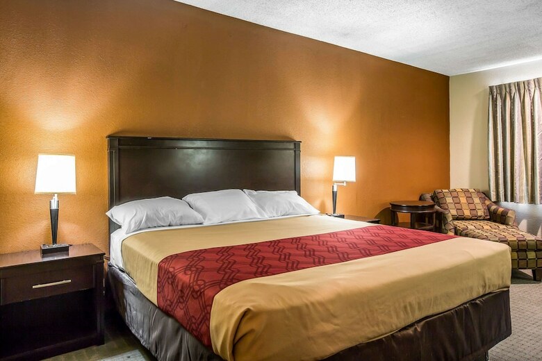 Hotel Baymont By Wyndham Ontario
