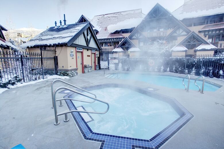 Hotel Resortquest At Stoney Creek Sunpath