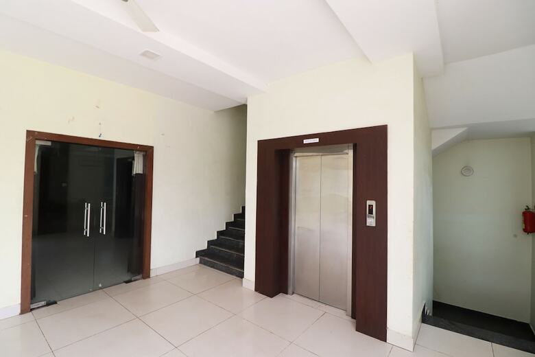 Oyo 6993 Hotel Rk Residency