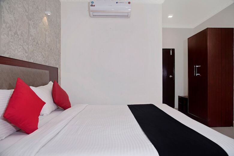 Hotel Capital O 46694 Paul's Inn