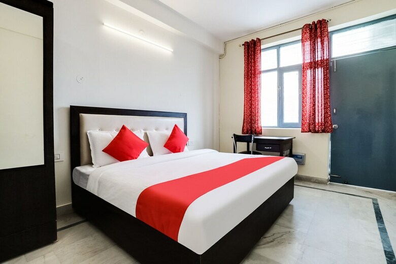 Hotel Oyo Flagship 41356 Jasola Sws