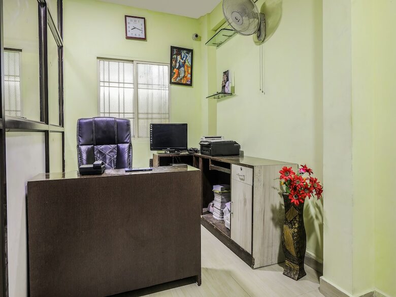 Hotel Spot On 37422 Kakul Stay Inn