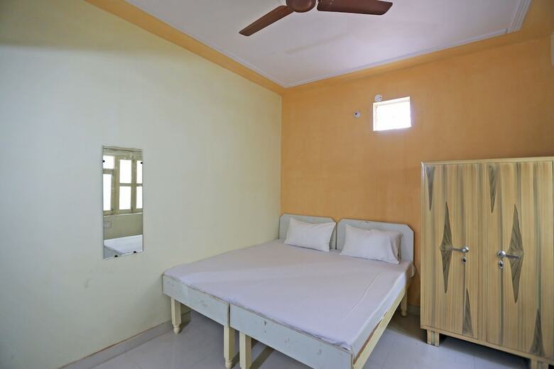 Hotel Spot On 48911 Sukhrali Residency